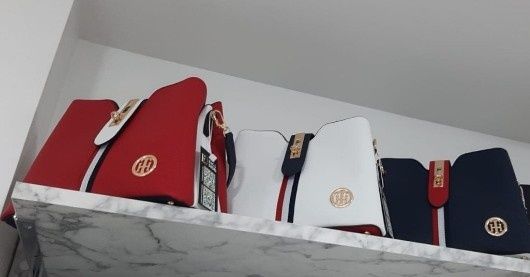 Geanta damă, portofel simplu atasat, editie limitată, saculet,etichetă