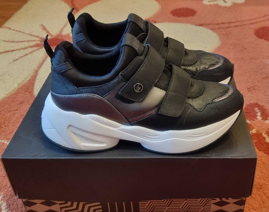 Дамски обувки - Puma, Skeshers, Urbanfly, Diverso, Lio.Jo