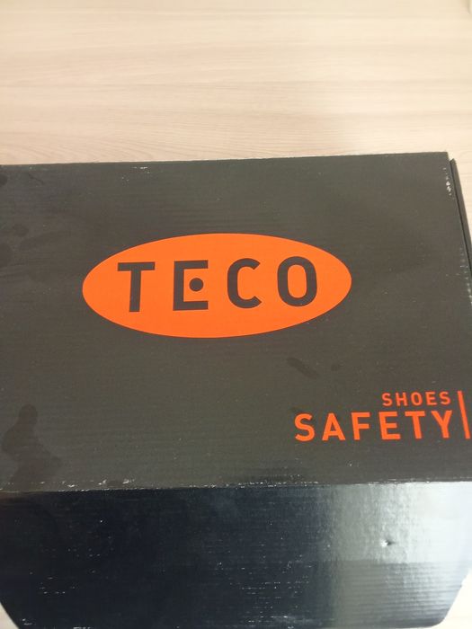 Ботинки с высоким берцем