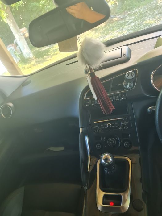 Peugeot 3008 2011
