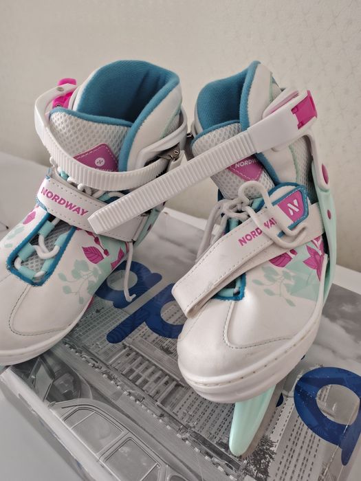 Продам детские коньки для девочек