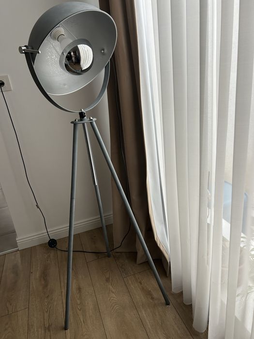 Lampadar metalic  gri  diametru 40cm