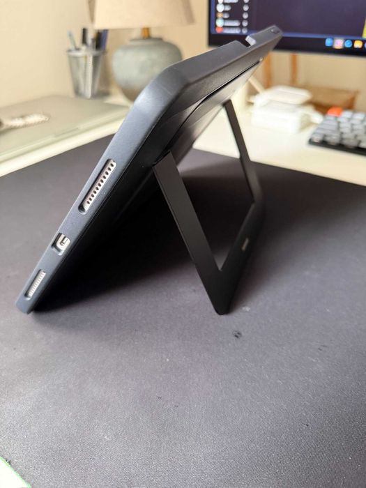 iPad Air 5 (M1, 2022), 64GB Wi-Fi, Starlight + Apple Pencil 2 + accesorii