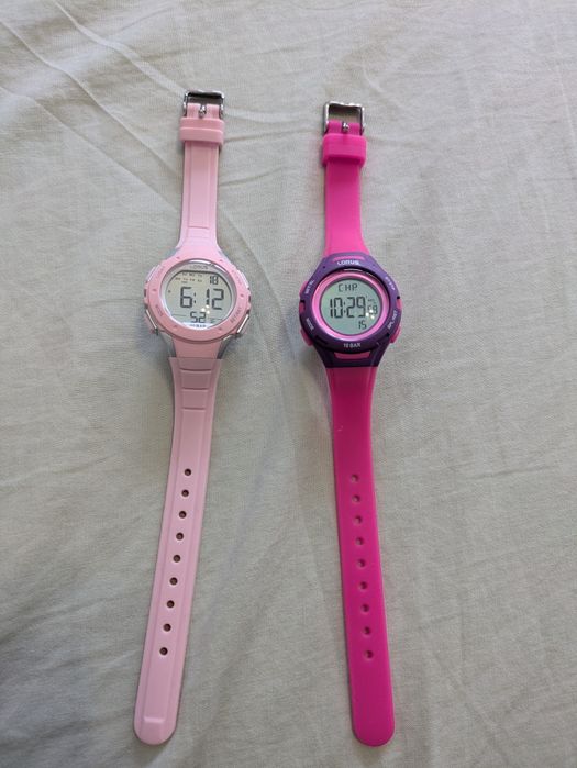 Doua ceasuri copii Lorus