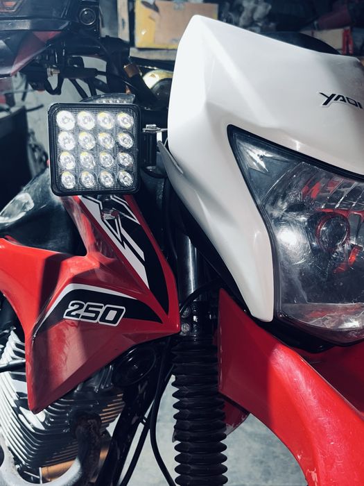 Мотоцикл 250кубов