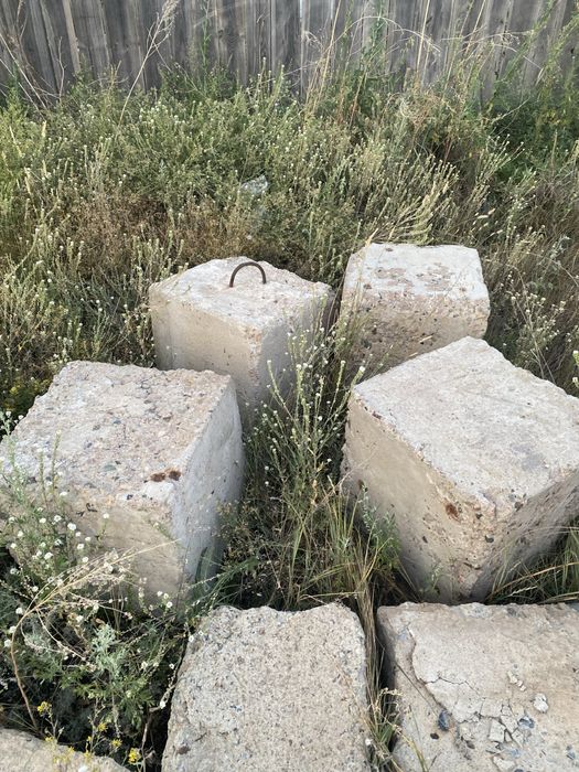 Продам Б/у ФБС и тумбы