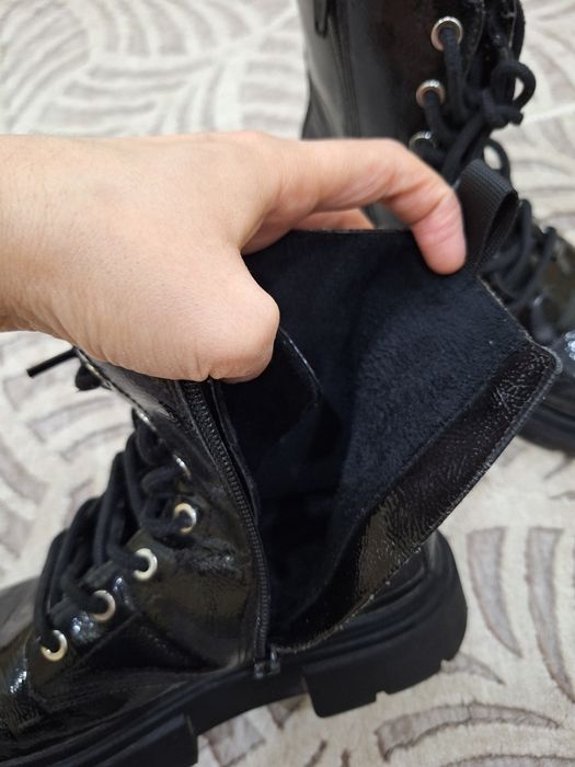 Сапоги подростковые  для девочки фирмы h&m 35.5 размер