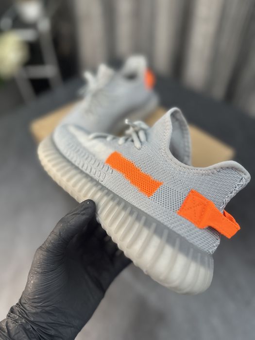 Adidai Dama. Yeezy Boost 350 V2-  Nr-37. Full box!