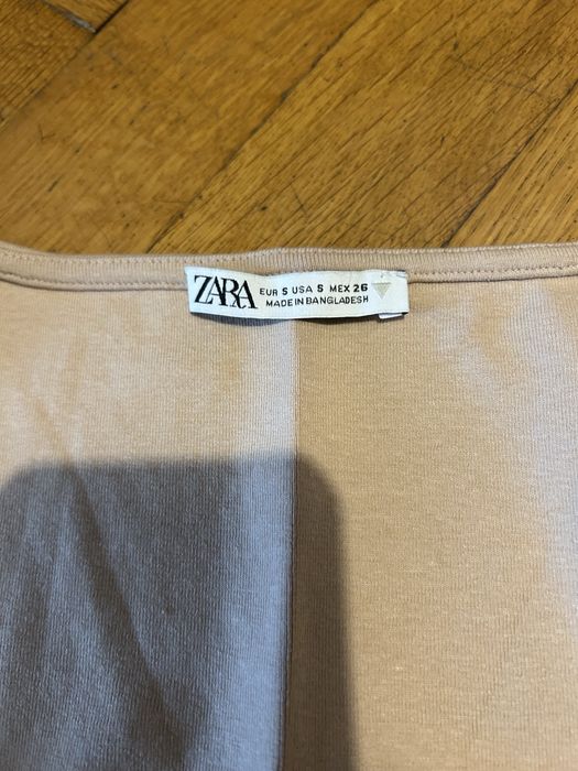 Zara къса блузка с дълъг ръкав