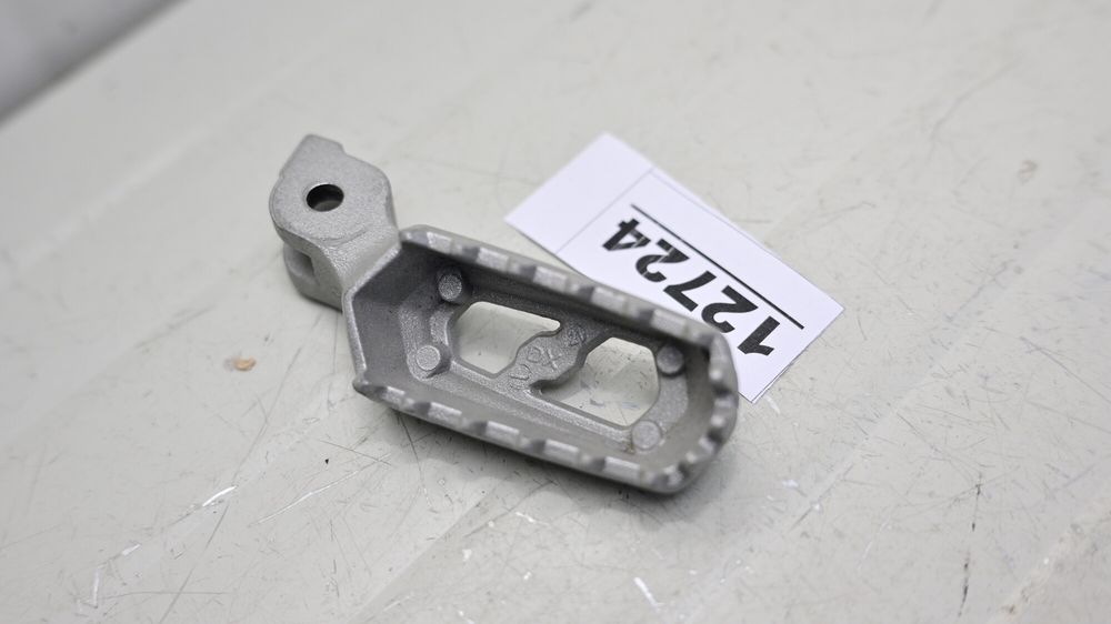 Scarita Peg Fata Dreapta Ducati Multistrada V4 / V4S 2021 - 2025