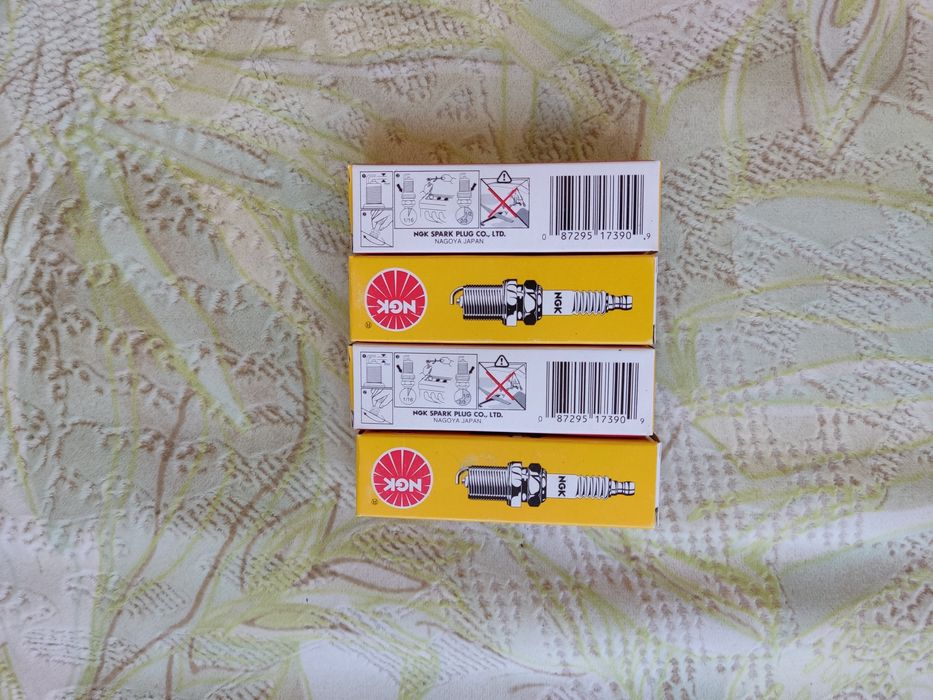 Продам свечи зажигания NGK BKR5EY