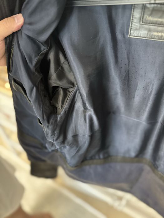Кожаная куртка 46 s Massimo Dutti