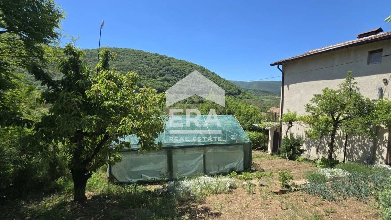 ЕКСКЛУЗИВНО! Ера Тера предлага за продажба къща в с. Калотина, общ. Др