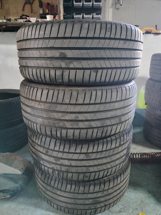Bridgestone Turanza vara 245 40 19