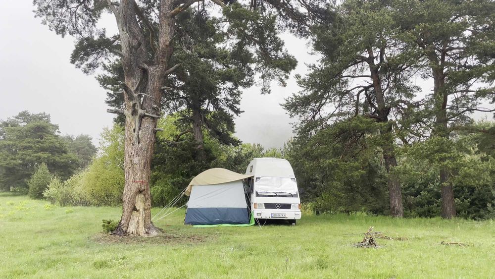 Кемпер ван Mercedes MB100 2.4D Campervan