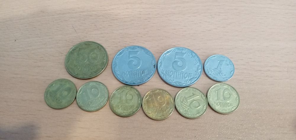 Продам разные монеты