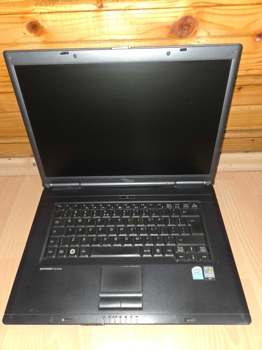 laptop Fujitsu Siemens Esprimo V5535 - pentru piese -