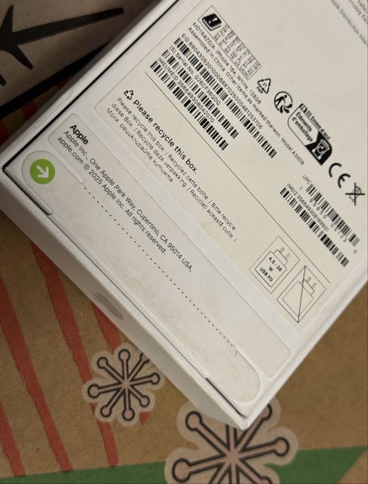 ЗАПЕЧАТАН 128GB iPhone 16e Гаранция от A1 до 2027г. White / Бял