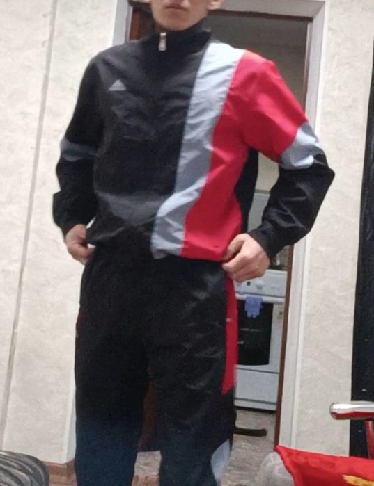 Спортивный костюм