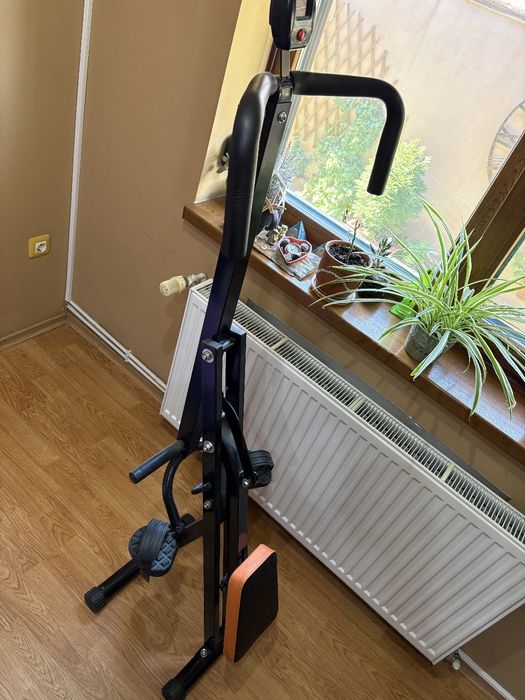 Aparat fitness Ab Crunch stare foarte bună,fara defecte