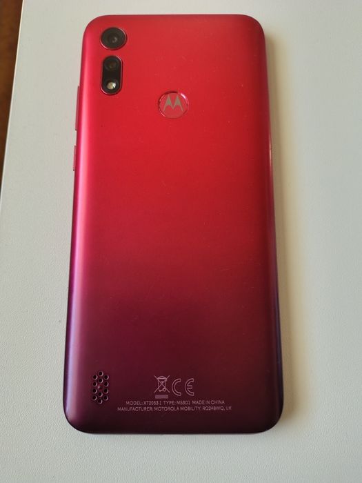 Телефон Motorola e6s