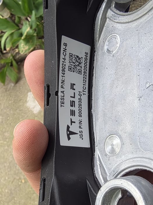 Волан за Тесла Модел 3 Tesla model 3 steering wheel