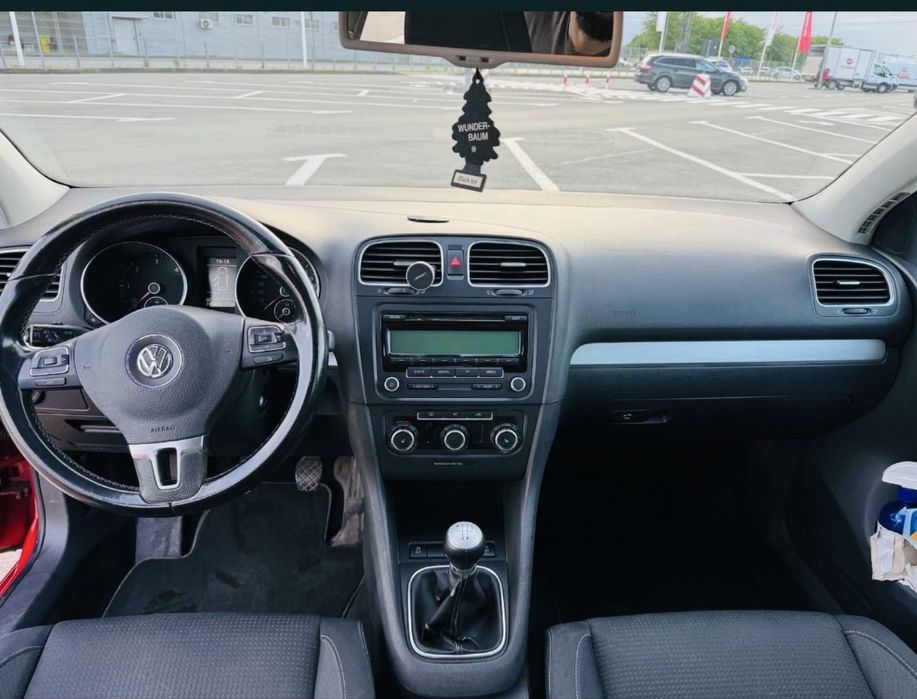 VOLKSWAGEN Golf 2010 — imagine 4