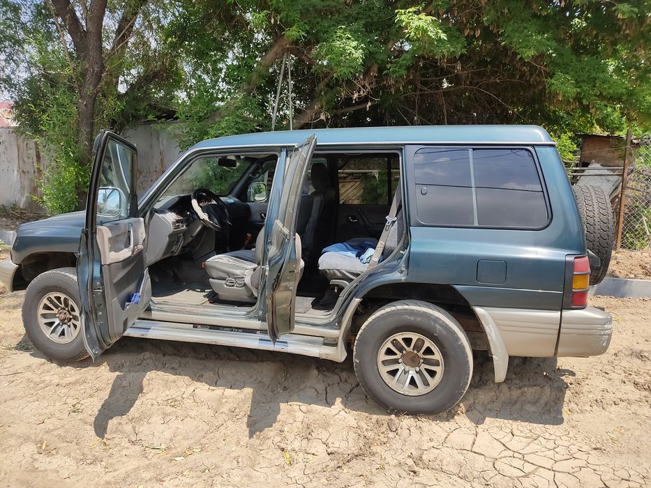 Продам Mitsubishi Pajero II