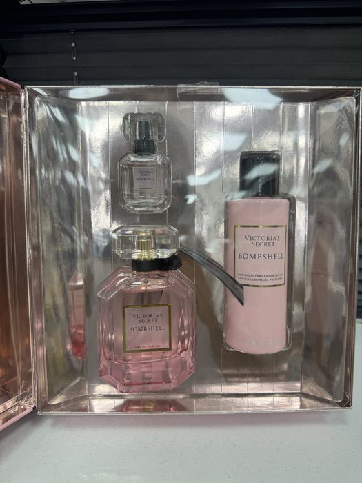 Victoria's secret bombshell