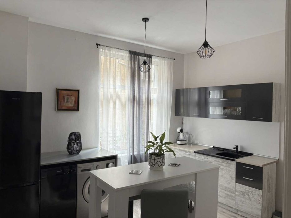 Продава се Многостаен апартамент в Пловдив, Център - 140 кв.м за 2508 €/кв.м - Снимка #5