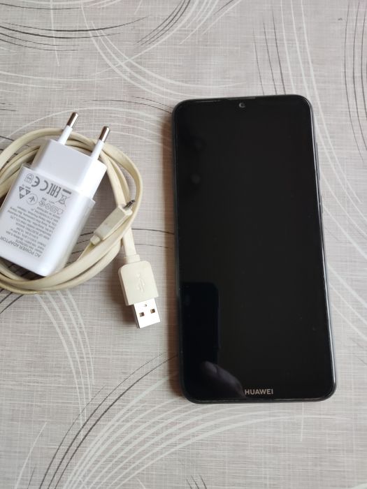 Продавам телефон