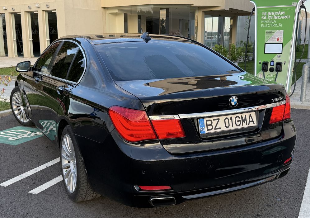 BMW 7 Series 2011 — imagine 5