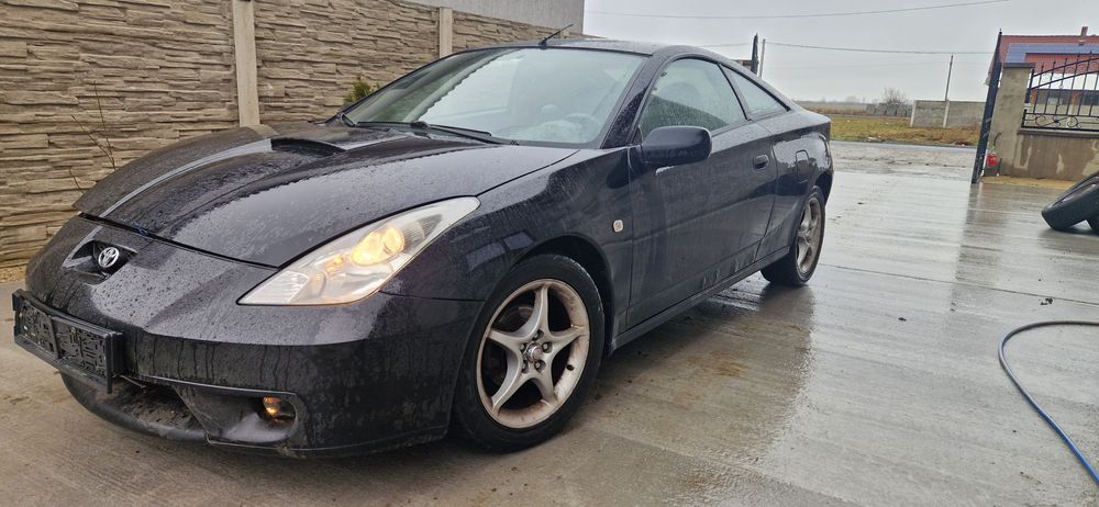 Vand Toyota fără schimburi sau variante