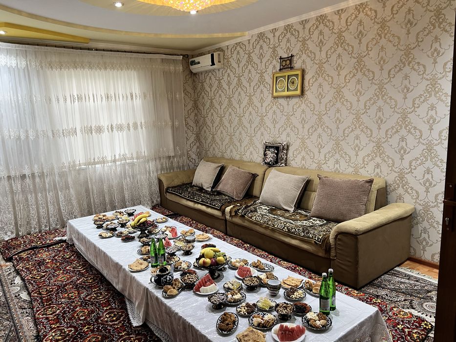 Дом свой продается. 14+2 сотки. 3-х уровневый. 9 комнат. Теплый пол.