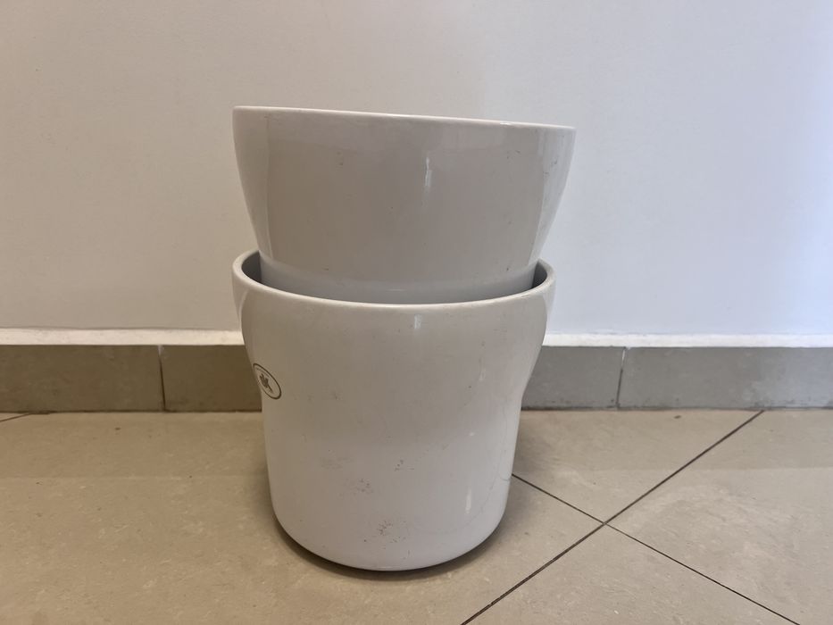 кашпи керамика, бели, немски, два броя