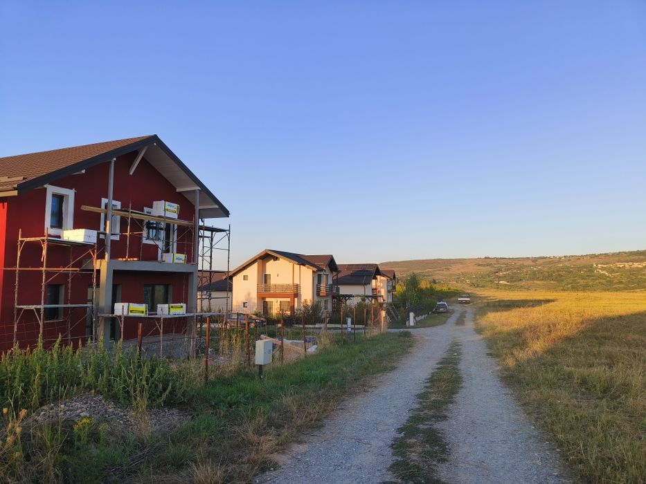 Vând teren intravilan 8500 mp Bucium Visan