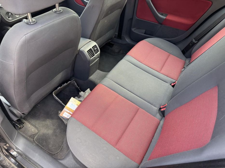 VW GOLF 5 1.4 бензин  НА ЧАСТИ !