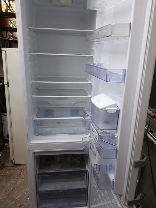 Frigider arctic  model  nou combina frigorifica