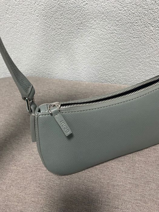 Дамски чанти HUGO, CHIARA Ferragni