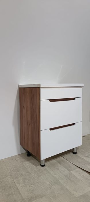 Раковина с тумбой