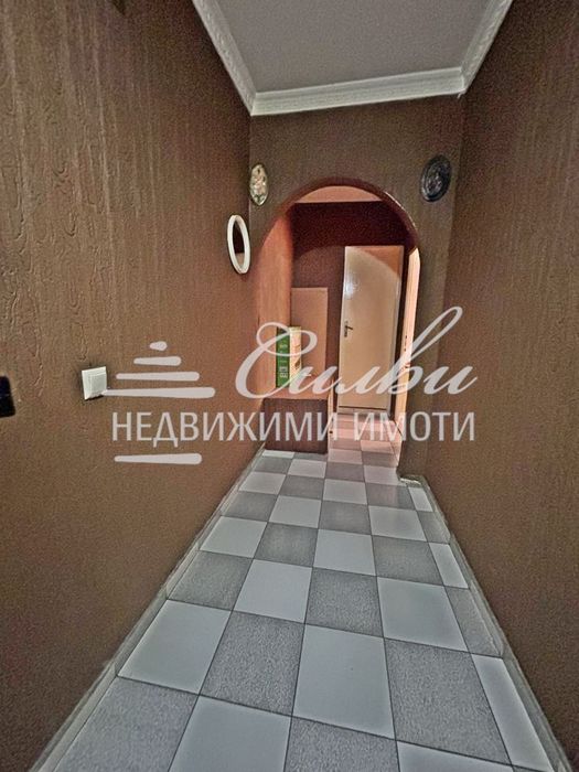 Продава се Двустаен апартамент в Шумен, Боян Българанов 2 - 65 кв.м за 1059 €/кв.м - Снимка #5