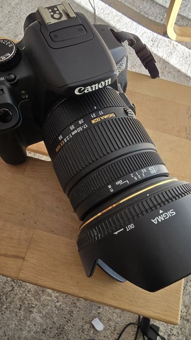 Vand Canon 650D + Sigma 17-50  f2.8 si Canon 10-18mm