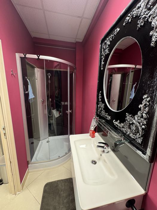 Inchiriez apartament regim hotelier acceptam si excorte