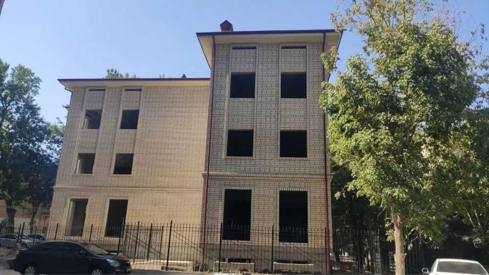 1656 м² на Чиланзаре — редкое здание под бизнес метро 1-км