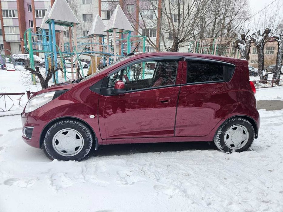 Почти новый Шевроле Спарк