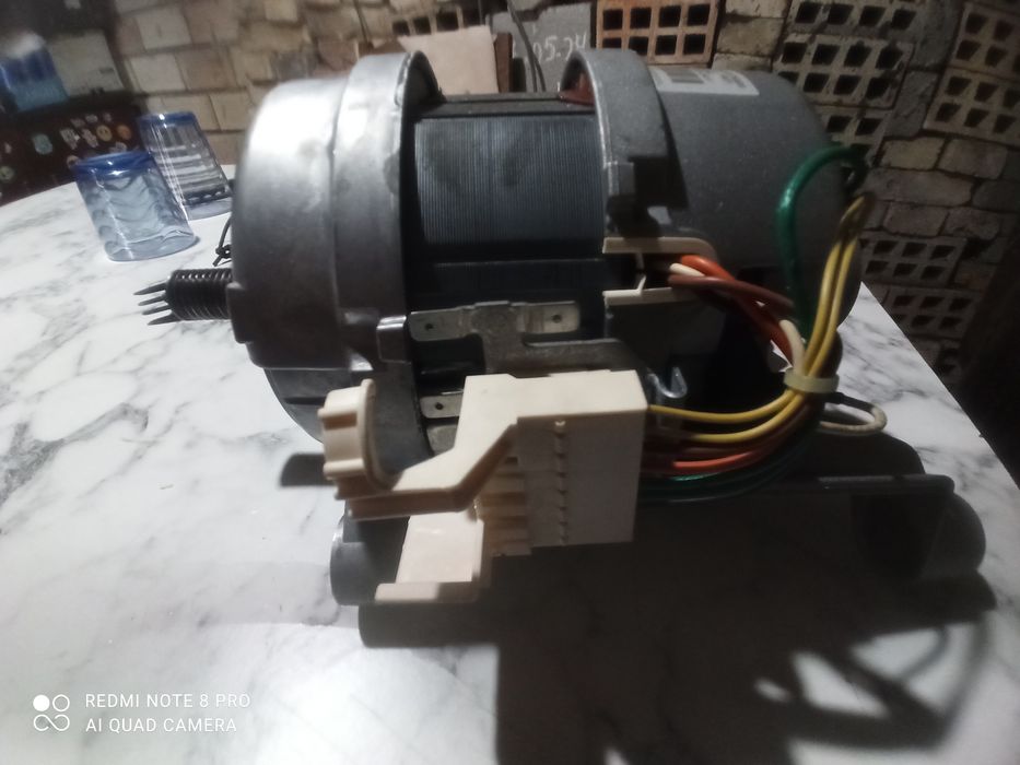 Двигател пералня