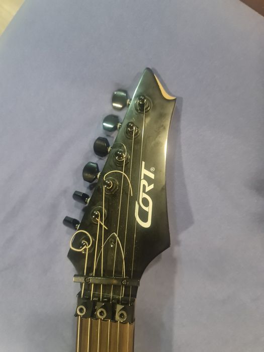 Электрогитара Cort X-300 Flip