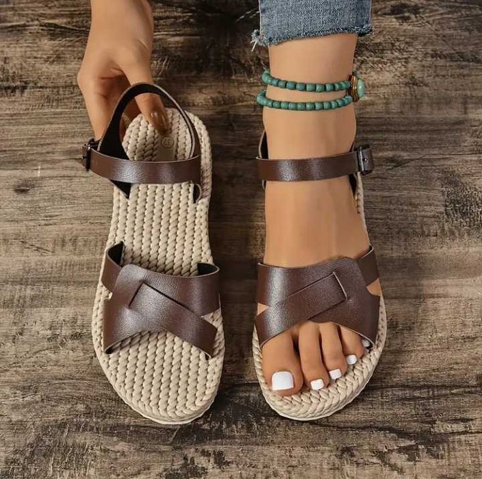 Дамски сандали номер 39 дължина на стелката 24.5 см в кафяво нови