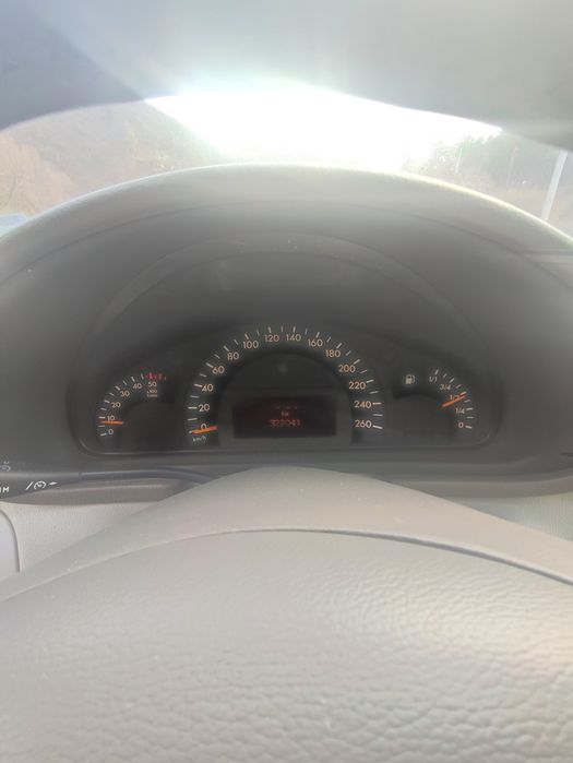Mercedes Benz c220