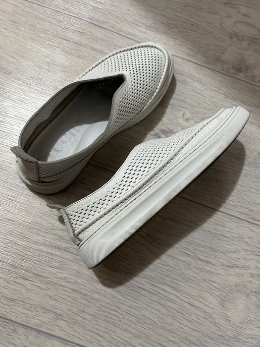 Мокасины белые кожаные красивые